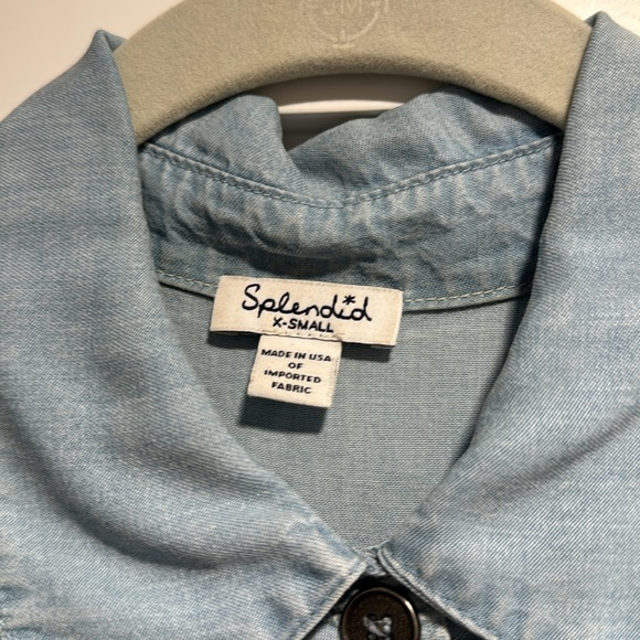 Splendid Chambray button down - Picture 2 of 4